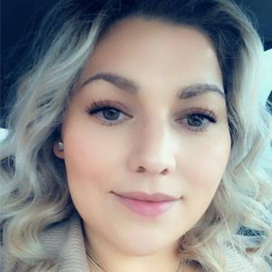 Meet your Posher, Dalia